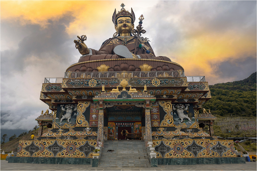 Experience the majesty of the statue of Guru Padmasambhava